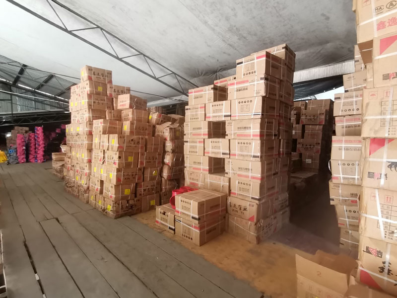 倉(cāng)庫(kù)一角