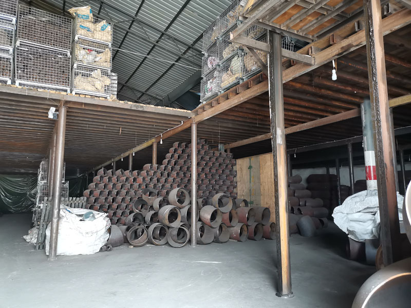 倉(cāng)庫(kù)一角